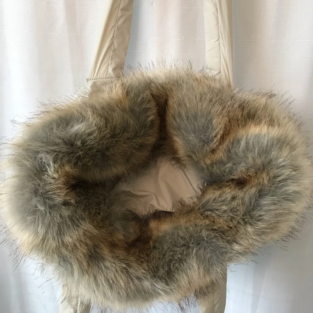 Louisdog Travel Bag with Fur (Viva Bag Fur N Velvet Louisdog)